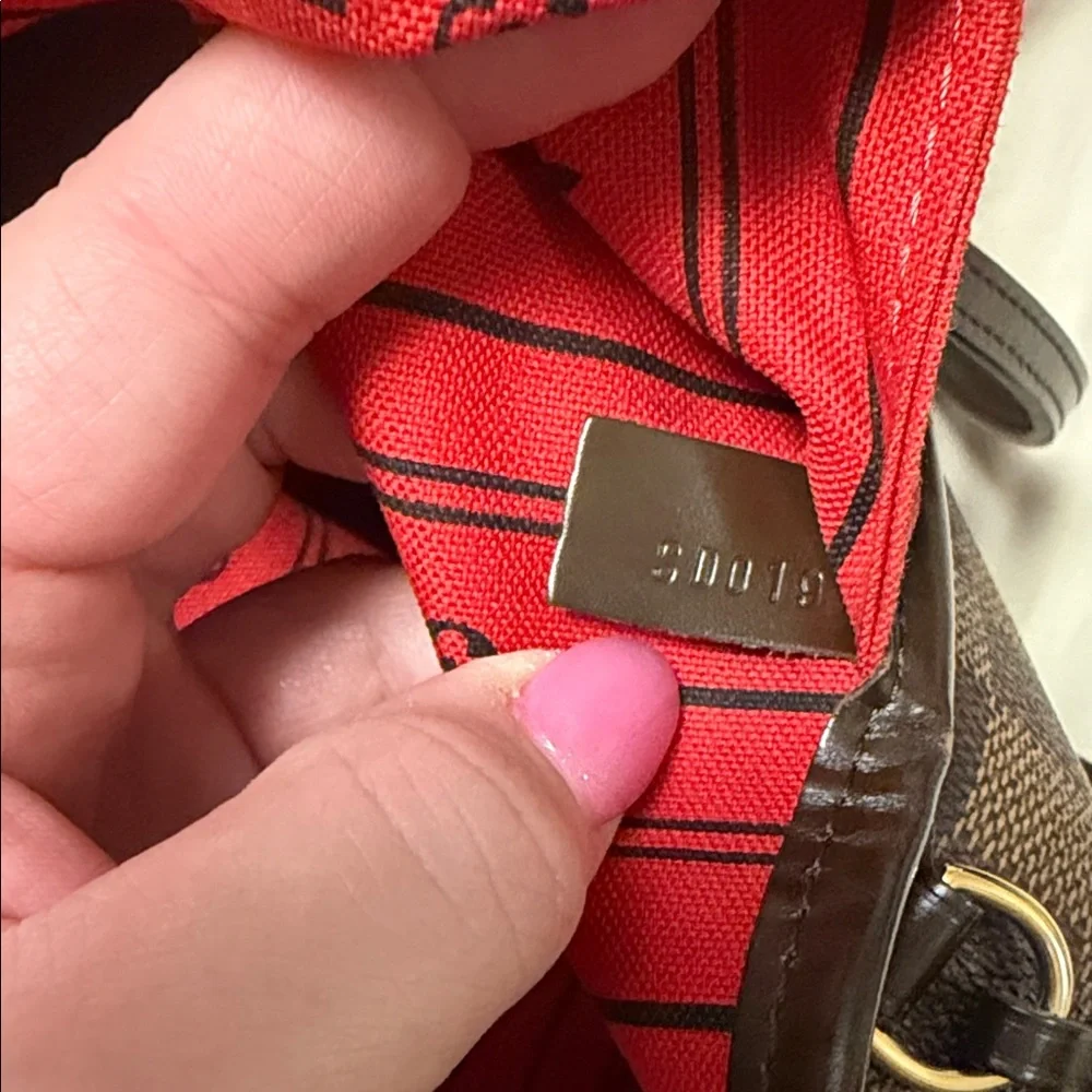 Louis Vuitton Neverfull GM - Picture 14 of 16